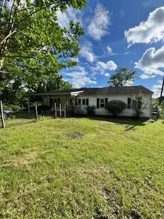 88 Mullins Hl, Pikeville, KY 41501