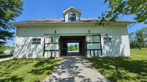5310 Briar Hill Rd, Lexington, KY 40516