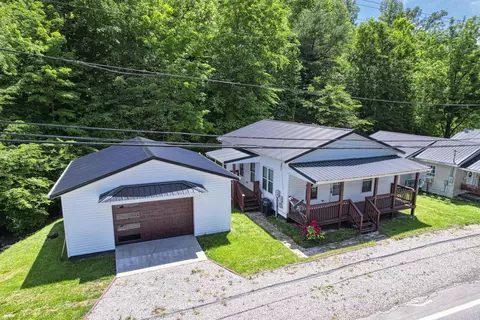 896 Prestonsburg St, West Liberty, KY 41472