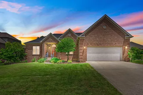 105 Cherry Hill Dr, Georgetown, KY 40324