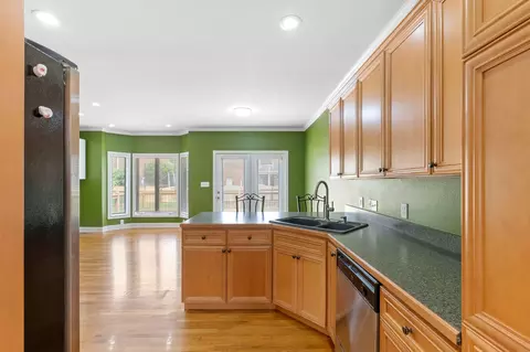 Kitchen - 105 Cherry Hill Dr, Georgetown, KY 40324 photo 2 of 2
