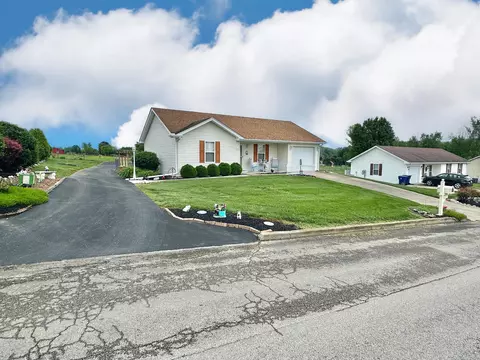 60 Mayberry Dr, Science Hill, KY 42553