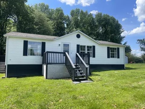 100 Peaceful Ln, Jamestown, KY 42629
