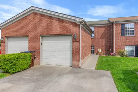 342 Platt Dr, Nicholasville, KY 40356