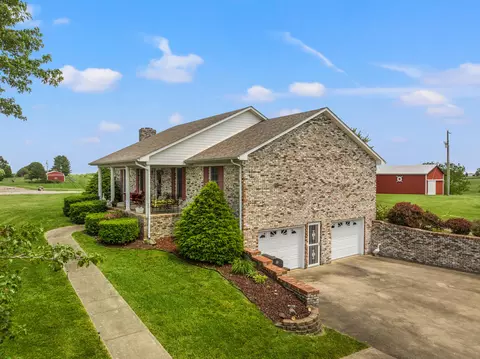 135 Hunter Dr, Harrodsburg, KY 40330