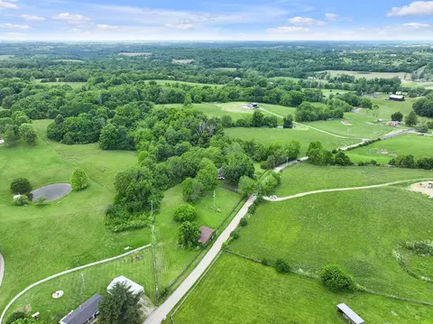 6745 Fords Mill Rd, Versailles, KY 40383