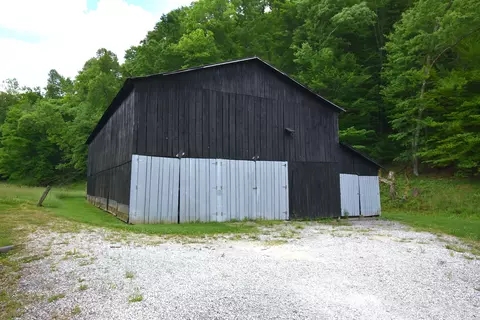 608 Stephens Ln, Sandy Hook, KY 41171 photo 2