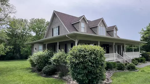 135 Maple Dr, Mount Vernon, KY 40456 photo 3