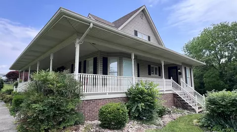 135 Maple Dr, Mount Vernon, KY 40456 photo 5