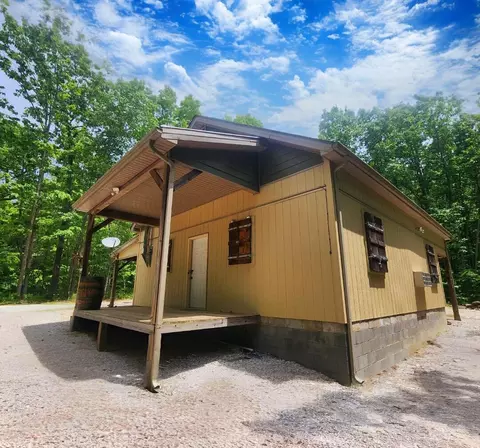 820 Wild Dog Trail Rd, Mckee, KY 40447