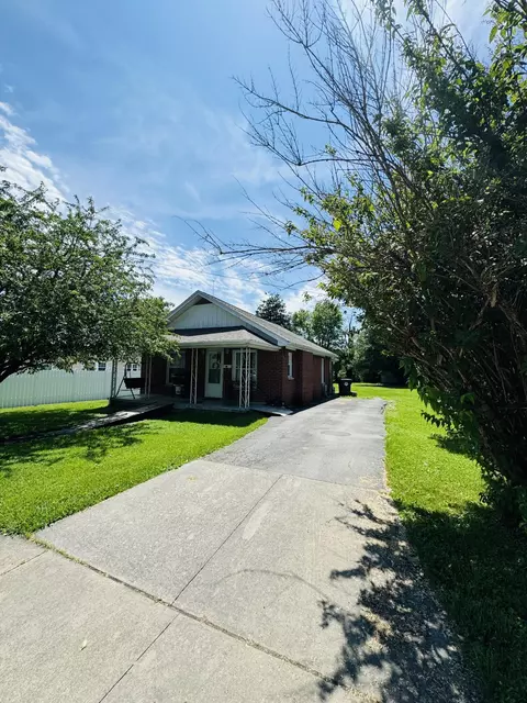2004 Early St, Corbin, KY 40701 photo 1