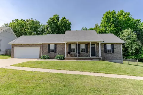 702 Slippery Rock Ct, Vine Grove, KY 40175