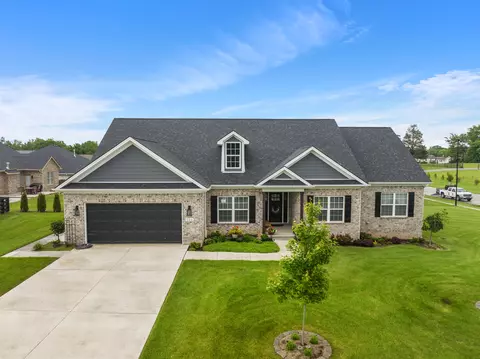 100 Halfhill Ln, Nicholasville, KY 40356