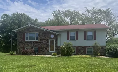 112 Barberry Ln, Berea, KY 40403