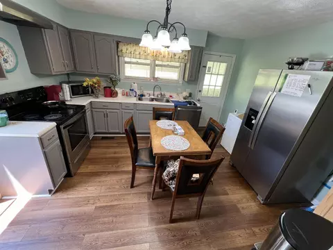 Kitchen - 68 Bluetick Rd, Berea, KY 40403 photo 1 of 2