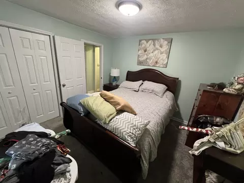 Bedroom - 68 Bluetick Rd, Berea, KY 40403 photo 2 of 3