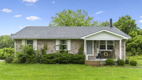 27 Crockett Dr, Owingsville, KY 40360