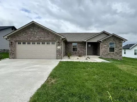 148 Stillwater Dr, Berea, KY 40403