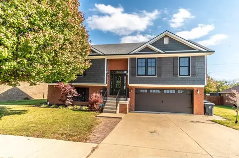 425 Tobiano Dr, Richmond, KY 40475