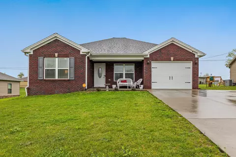9 Lynn Dr, Lawrenceburg, KY 40342