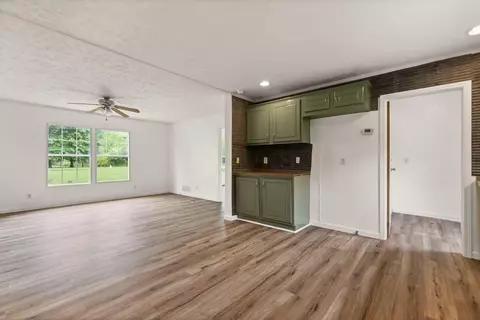130 Brandy Ln, Stanton, KY 40380 photo 9