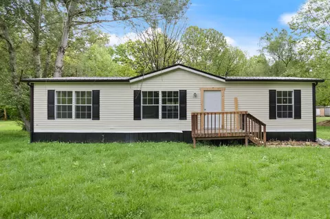 130 Brandy Ln, Stanton, KY 40380