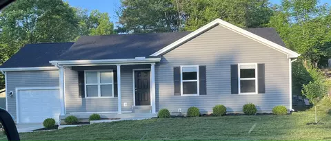 7402 Lark Rd, Crestwood, KY 40014