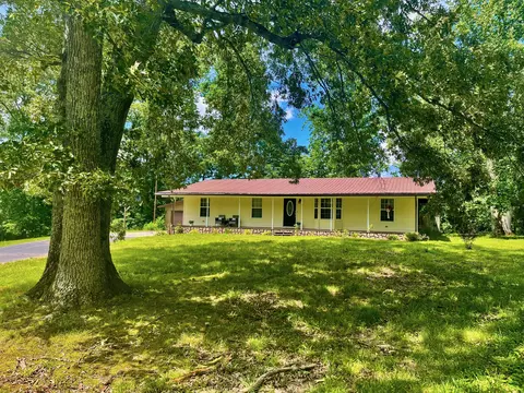 324 Fox Ln, Jamestown, KY 42629