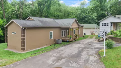 1582 Chestnut Ridge Rd, Mount Vernon, KY 40456