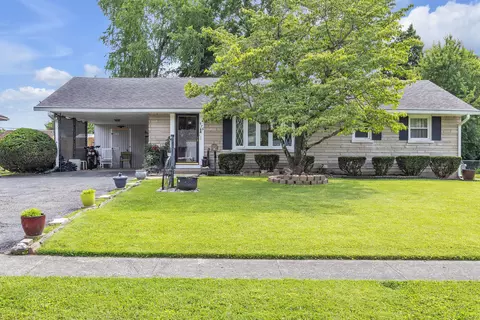 876 Laurel Hill Rd, Lexington, KY 40504