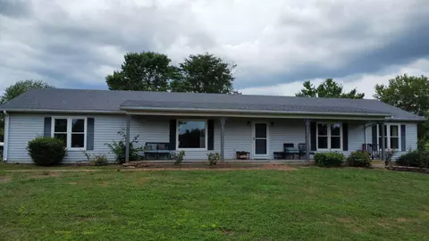 1056 Old Danville Rd, Lancaster, KY 40444