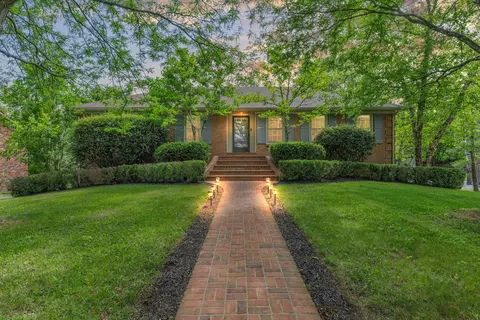 3210 Pimlico Pkwy, Lexington, KY 40517