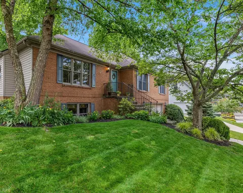 697 Emmett Creek Ln, Lexington, KY 40515