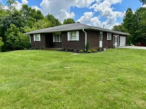 972 Kelly Rd, Mckee, KY 40447