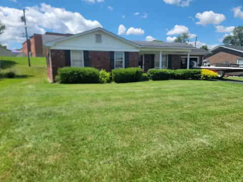 108 Pin Oak Dr, Lancaster, KY 40444