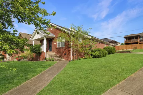 201 Bass Pond Glen Dr, Nicholasville, KY 40356