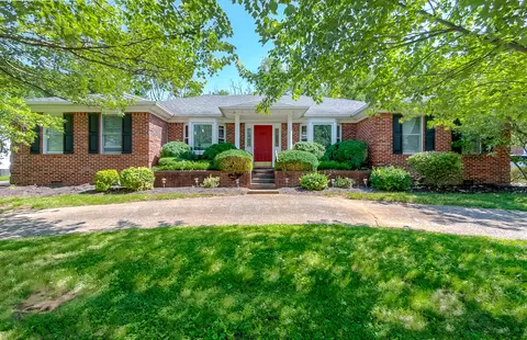 161 Spring Run Rd, Versailles, KY 40383