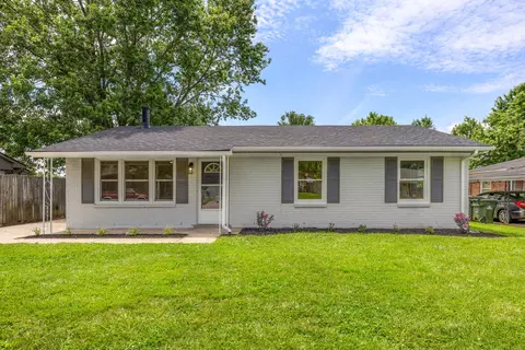 208 Independence Ct, Georgetown, KY 40324