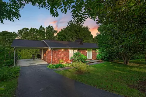 1086 Degaris Mill Rd, Georgetown, KY 40324