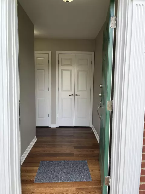 514 Jurich Ct, Simpsonville, KY 40067