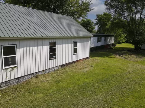 205 Beechmont Rd, Morehead, KY 40351 photo 2