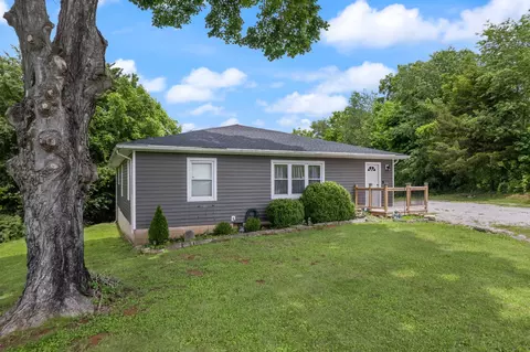 1152 Shopville Rd, Somerset, KY 42503
