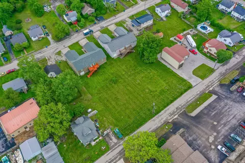 42 Ewing Ave # A, Harrodsburg, KY 40330