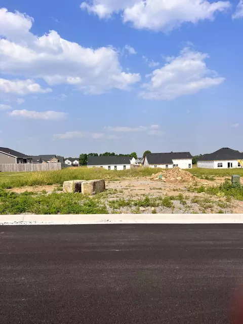 149 Clayber Dr, Nicholasville, KY 40356