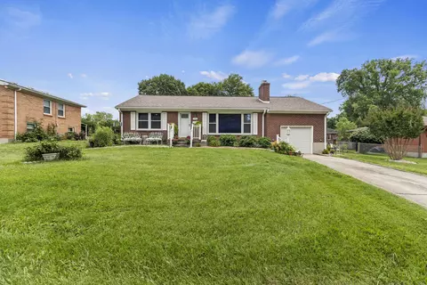 3135 Hunsinger Blvd, Louisville, KY 40220