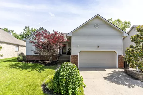 729 Emmett Creek Ln, Lexington, KY 40515