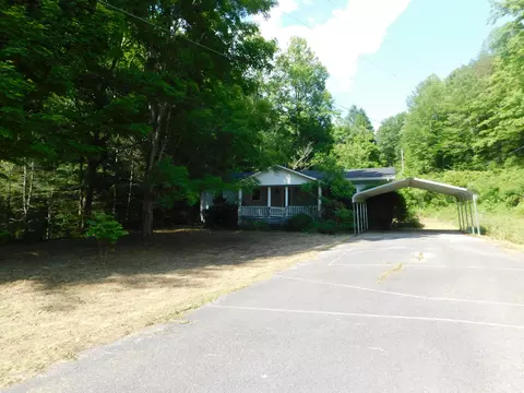10897 E Hwy 221, Big Laurel, KY 40808
