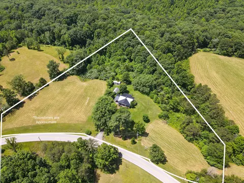 7450 Ky 90, Parkers Lake, KY 42634