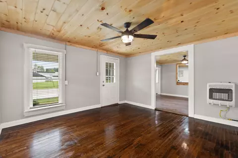 79 Washington St, Campton, KY 41301 photo 6