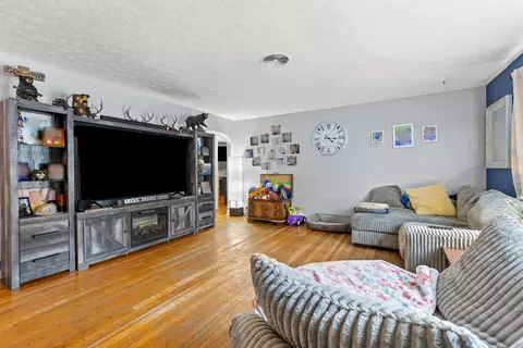 107 Cherry Rd, Berea, KY 40403 photo 3